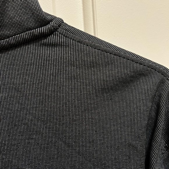 Men’s Calvin Klein Grey Quarter Zip- Size Large - Picture 2 of 5